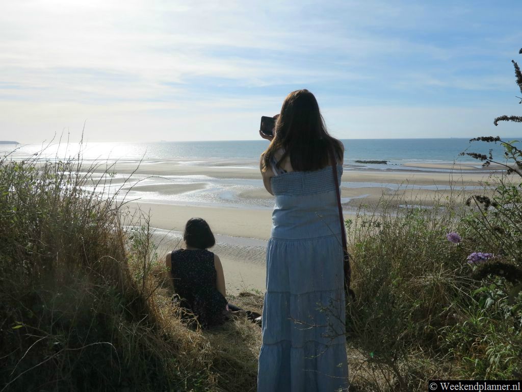 Overal langs de kust tussen Cap Blanc-Nez en Cap Gris-Nez heb je een prachtig uitzicht op zee.Tip: Ga eens schetsen of tekenen.