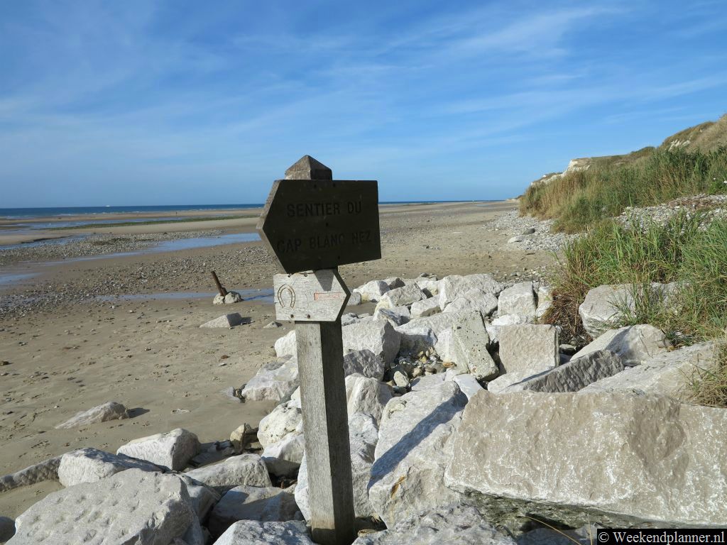 Het strand tussen Wissant en Escalles. Tip: De mooie kust bij Calais.