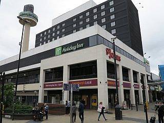 Hotel Holiday Inn
