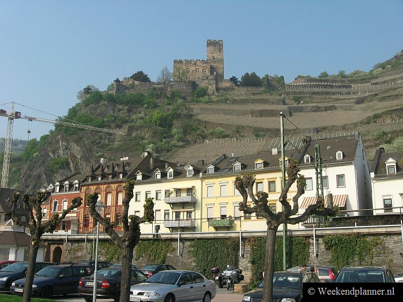 Op de 66 km tussen Koblenz en Rüdesheim staan meer dan 40 middeleeuwse kastelen.Tip:  Foto's van een rondvaart op de veerboten.