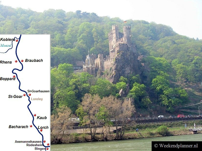 Op de foto zie je Burcht Rheinstein tegenover de plaats Assmannshausen.  Links is een kaart van het Romantische Rijndal tussen Koblenz en Rüdesheim. De Loreley ligt precies in het midden.Tip:  Bezoek het Duitse Rijndal.
