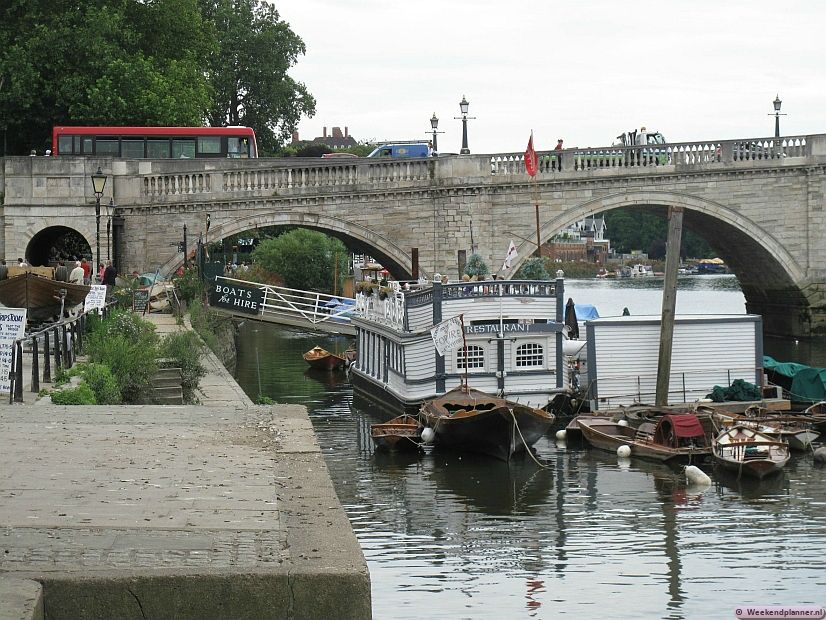 Richmond is een wijk in Londen op een mooie plek aan de rivier de Theems. Tips: De attracties van Richmond.