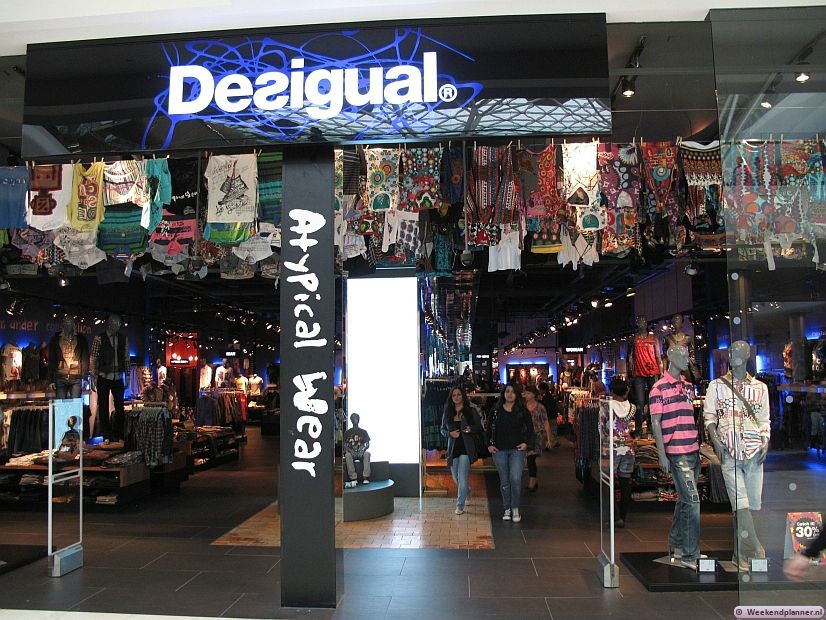 In Westfield London zijn vestigingen van o.a. Apple, Bershka, Hugo Boss, H&M, Zara en Topshop.