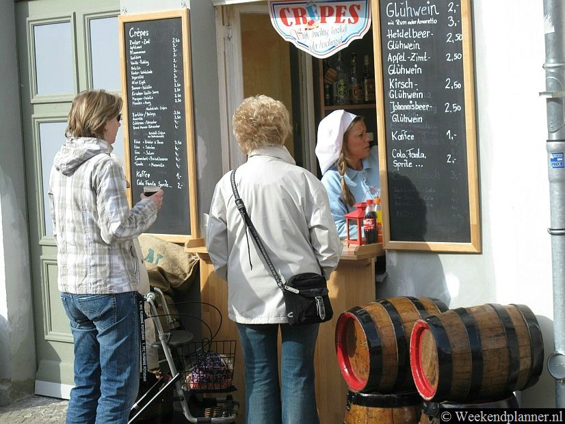 In de winkelstraat Brandenburger Straße zijn leuke kleine winkels, restaurants en eethuisjes. Tips: De attracties van Potsdam.