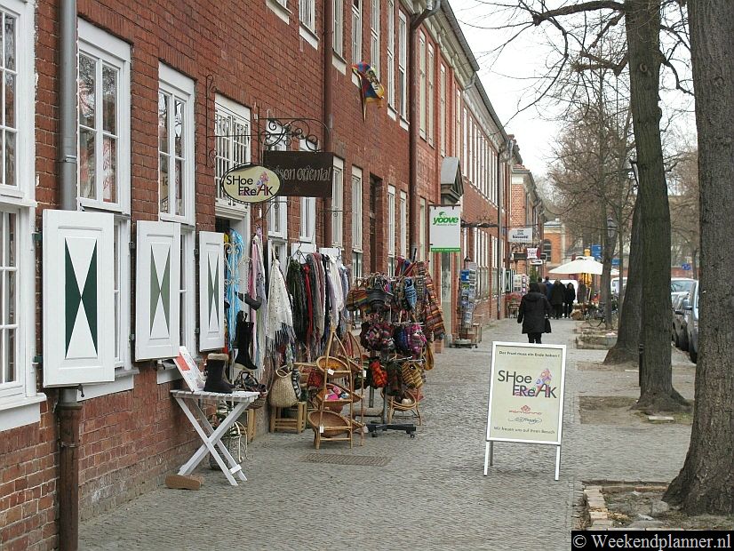 In de 18de eeuw zijn er in Potsdam 134 woningen gebouwd in Hollandse stijl. In het Holländisches Viertel voel je je dus direct thuis. Tips: De attracties van Potsdam.