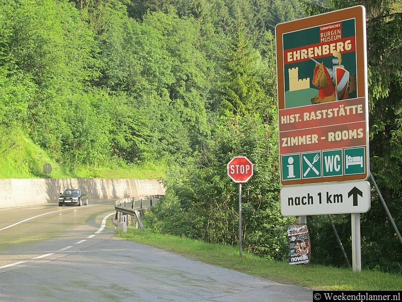 De Ferpass Strasse is de kortste weg vanuit Nederland naar de Brennerpass. In de winter trekt dit mooie gebied veel wintersporters, in de zomer is het een erg mooi gebied om in rond te trekken of in te wandelen. Tips: De  bergen van Tirol.