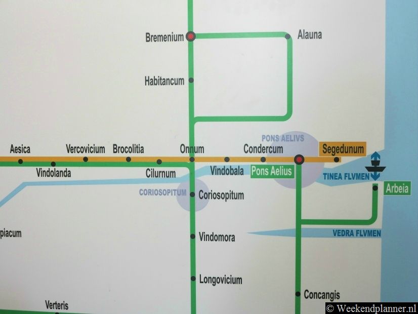 Op het metrostation van Wallsend hangt deze kaart met de plaatsen uit de Romeinse tijd. Bij Wallsend stond vroeger het Fort Segedunum. Het Fort Housesteads werd Vercovicium genoemd. Vindolanda was een nederzetting bij het huidige plaatsje Hexham.Foto's van een bezoek aan Wallsend.
