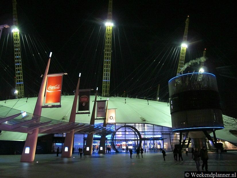Er is in de O2 Arena altijd wel wat te doen en met de metro is het stadion vanuit het centrum van Londen gemakkelijk te bereiken met de Jubilee Line.Tip: Reizen met de metro door Londen.
