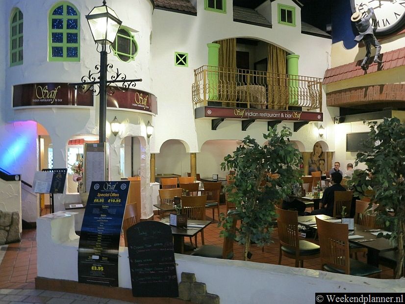 In Metrocentre Qube bij de Yellow Mall liggen een aantal restaurants naast elkaar. Hier zie je het Indiase restaurant.Tips: Lekker eten in Newcastle.